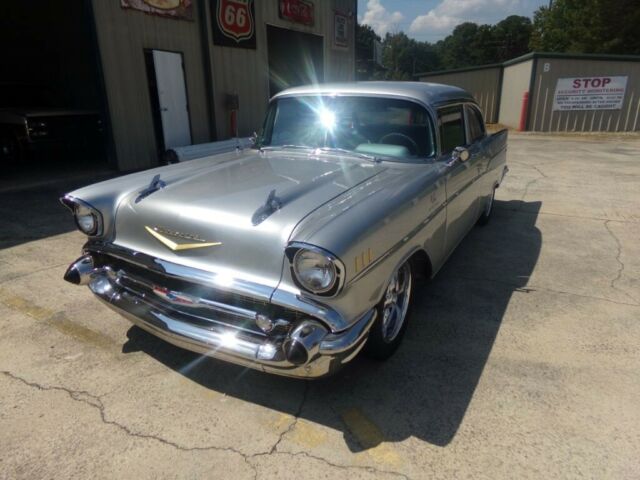 Chevrolet Bel Air/150/210 1957 image number 31