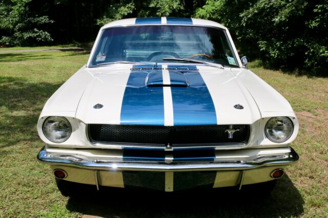 Ford Mustang 1965 image number 2