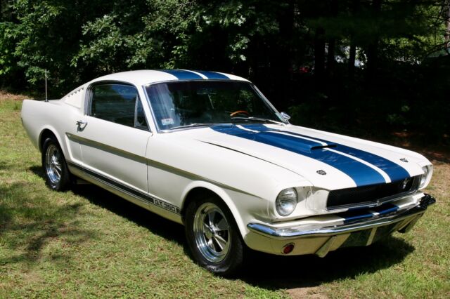 Ford Mustang 1965 image number 30