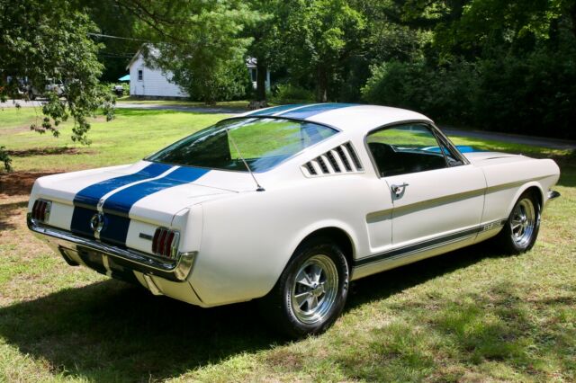 Ford Mustang 1965 image number 32