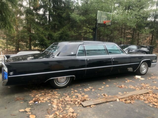 Cadillac Fleetwood 1966 image number 0