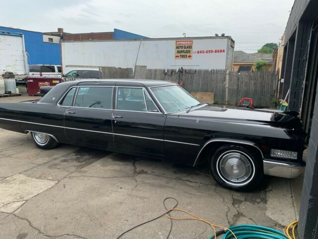 Cadillac Fleetwood 1966 image number 13