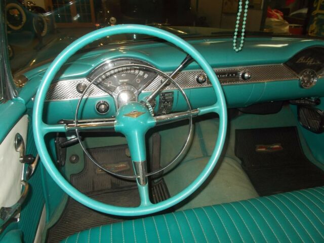 Chevrolet Bel Air/150/210 1955 image number 22