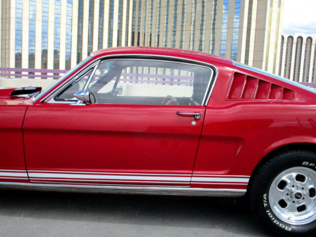 Ford Fastback 1966 image number 3