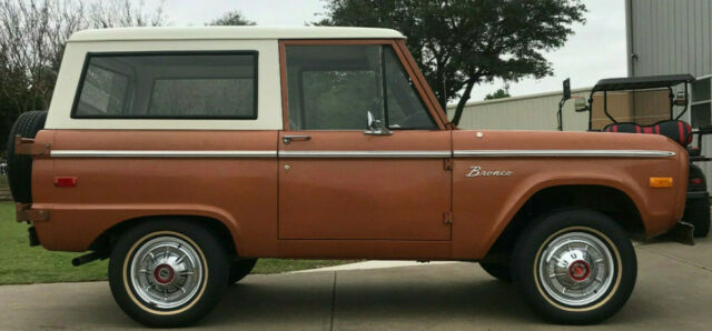 Ford Bronco 1972 image number 1