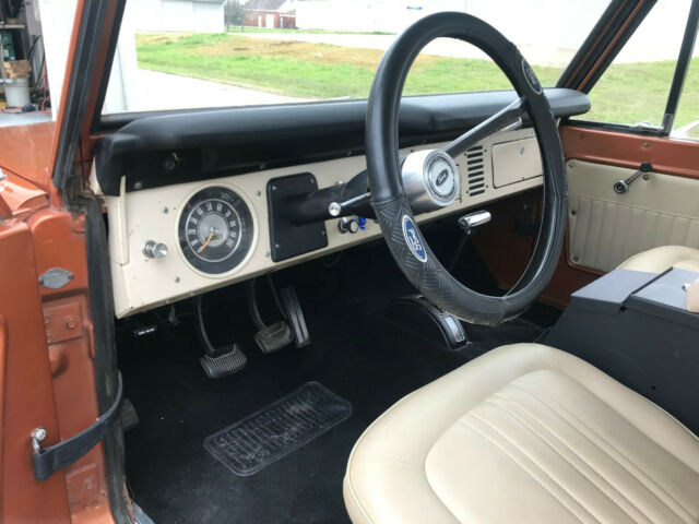 Ford Bronco 1972 image number 16