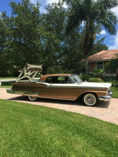 Ford Skyliner 1959 image number 33