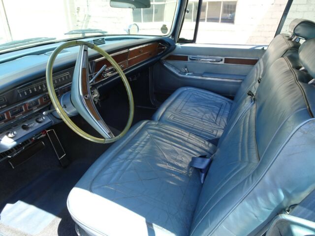 Chrysler Imperial 1966 image number 3