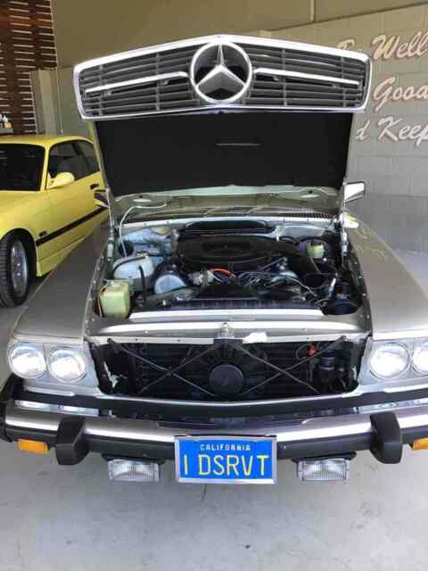 Mercedes-Benz 450SL 1976 image number 4