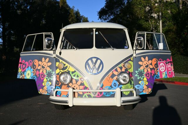 Volkswagen Bus/Vanagon 1965 image number 21