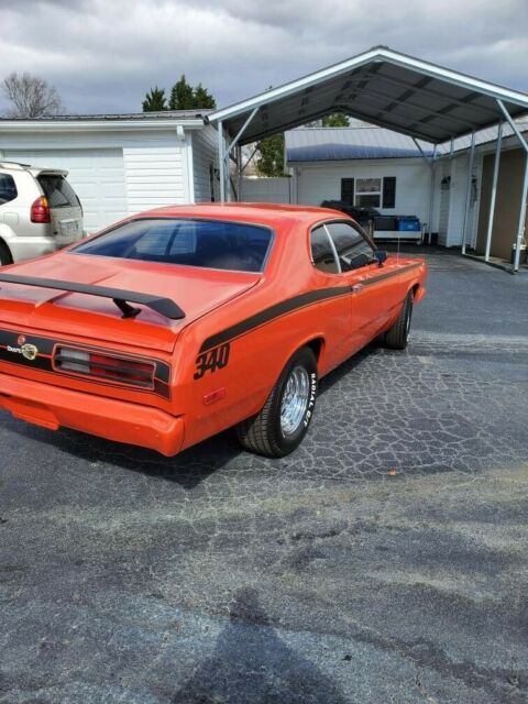 Plymouth Duster 1972 image number 18