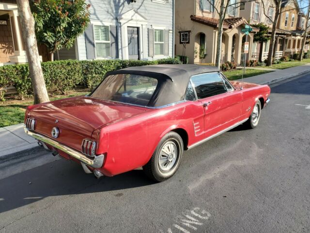 Ford Mustang 1966 image number 22