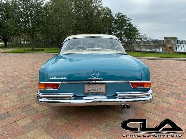 Mercedes-Benz 250SE/C Coupe 1966 image number 2