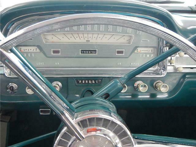 FORD FAIRLANE 500 SKYLINER 1959 image number 21