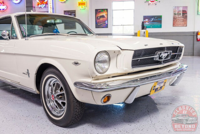 Ford Mustang 1965 image number 34