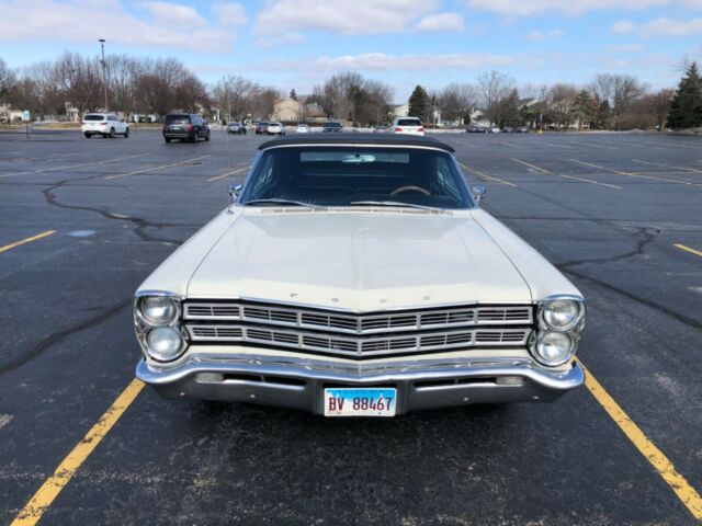 Ford Galaxie 1967 image number 1