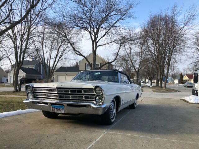 Ford Galaxie 1967 image number 21