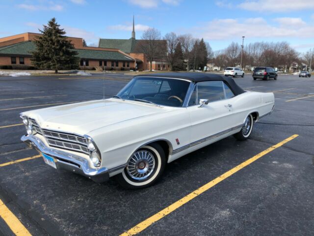 Ford Galaxie 1967 image number 23