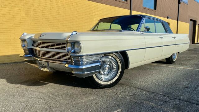 Cadillac DeVille 1964 image number 0