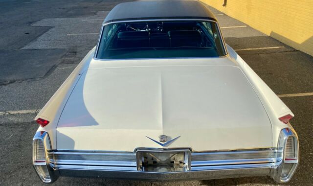 Cadillac DeVille 1964 image number 30