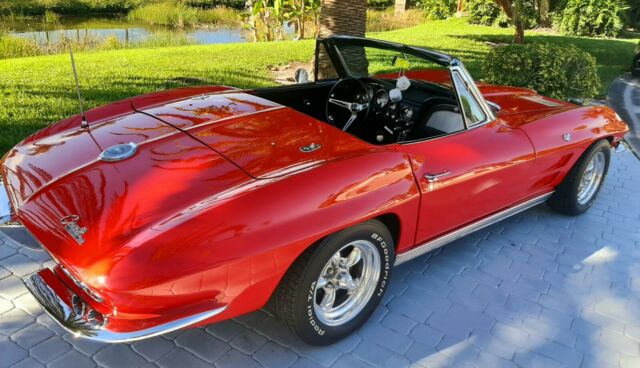 Chevrolet Corvette 1963 image number 1