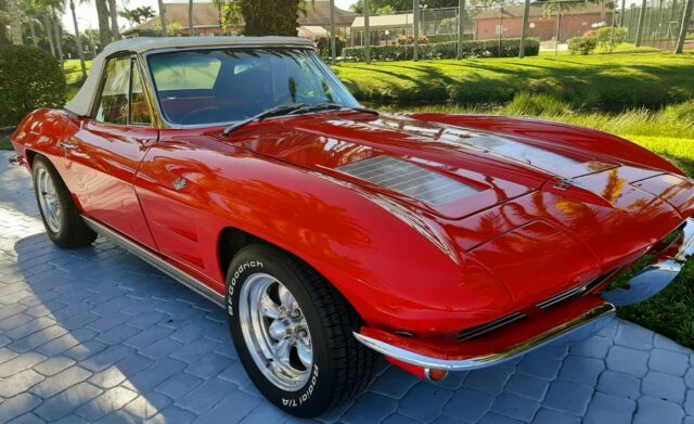 Chevrolet Corvette 1963 image number 12