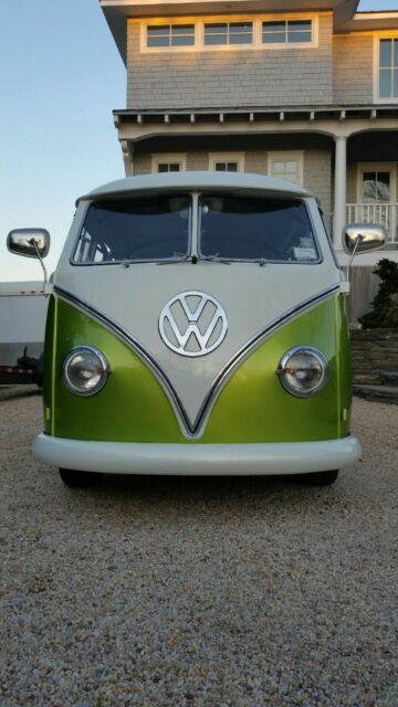 Volkswagen Bus/Vanagon 1966 image number 12