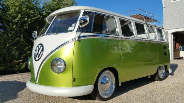 Volkswagen Bus/Vanagon 1966 image number 14