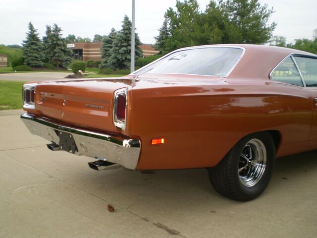 Plymouth Road Runner 1969 image number 4