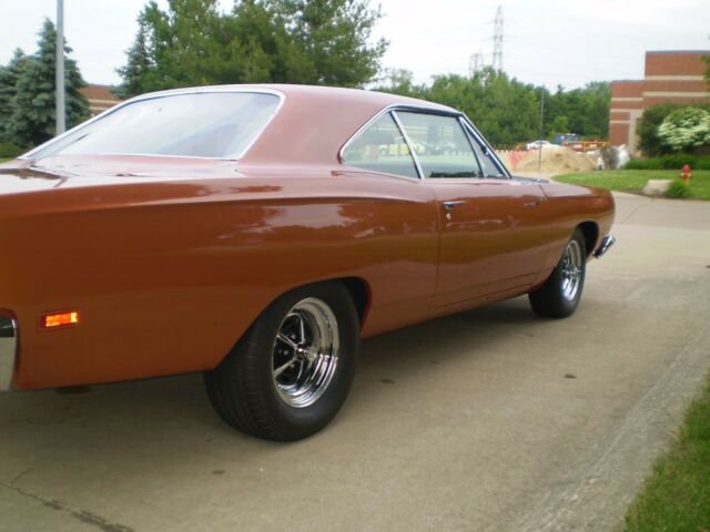 Plymouth Road Runner 1969 image number 5