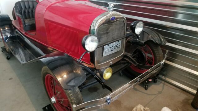 Ford Model B 1928 image number 2