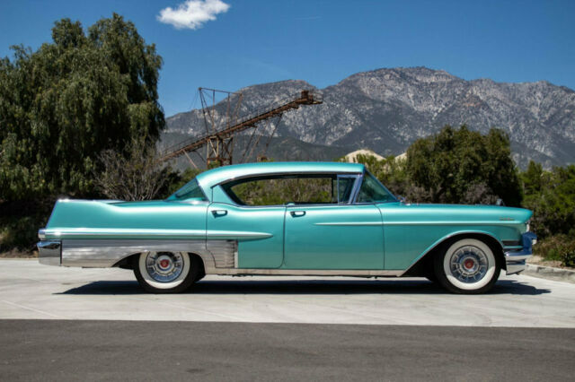 Cadillac Fleetwood 1957 image number 5