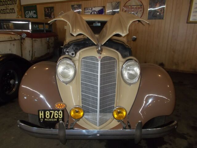 Hupmobile Model-D 1935 image number 19