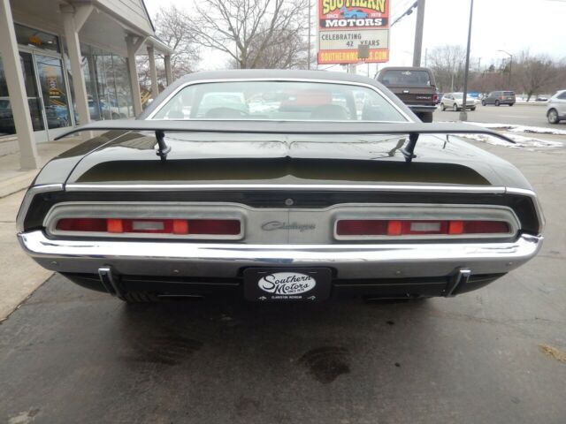 Dodge Challenger 1971 image number 16