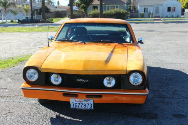 Ford Maverick 1977 image number 2