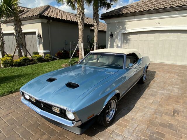 Ford Mustang 1972 image number 16