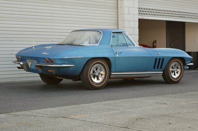 Chevrolet Corvette 1965 image number 23