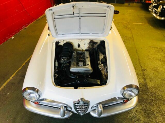 Alfa Romeo Giulietta 1958 image number 18