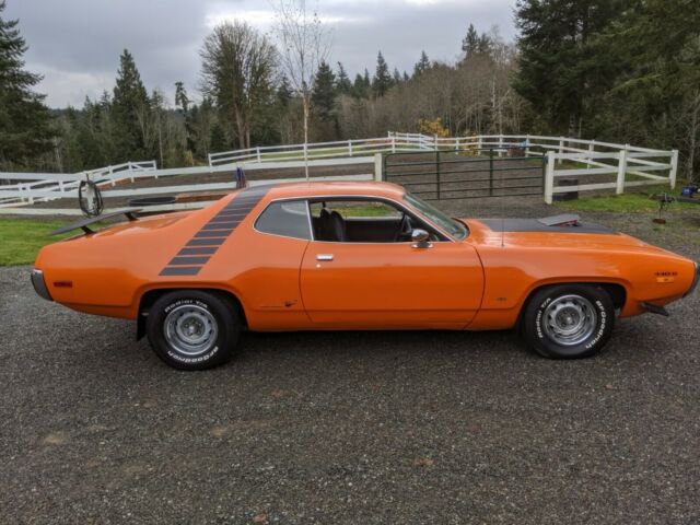 Plymouth Road Runner 1972 image number 27