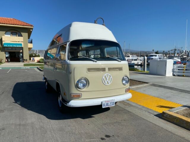 Volkswagen Bus/Vanagon 1972 image number 3