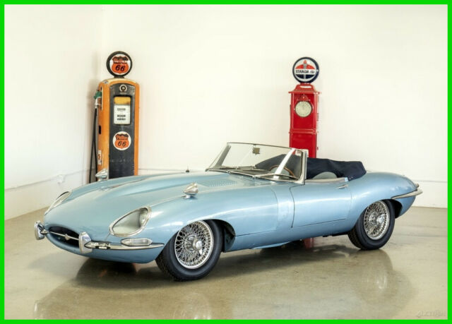 Jaguar E-Type 1963 image number 0