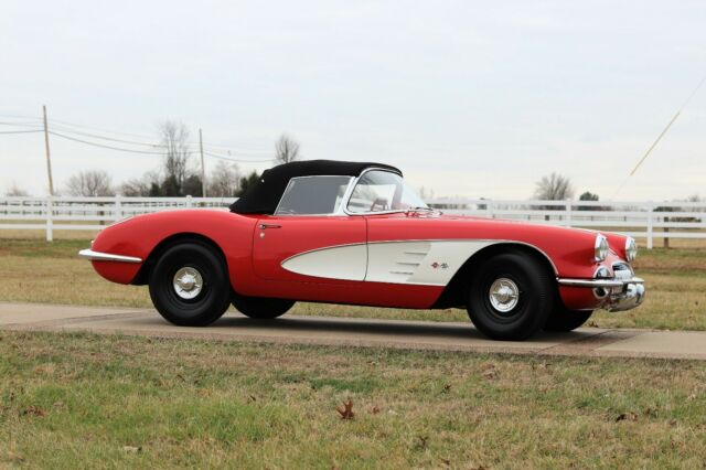 Chevrolet Corvette 1959 image number 34