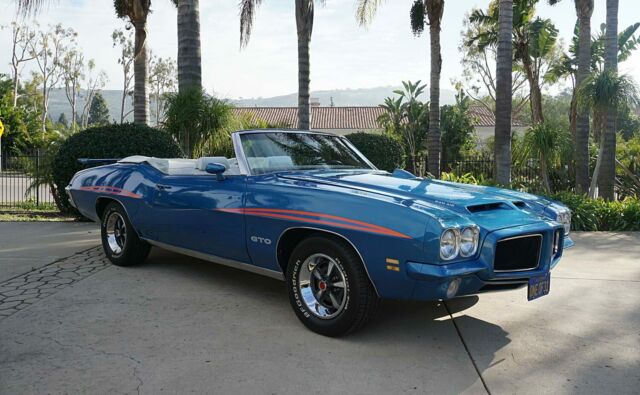 Pontiac GTO 1971 image number 0