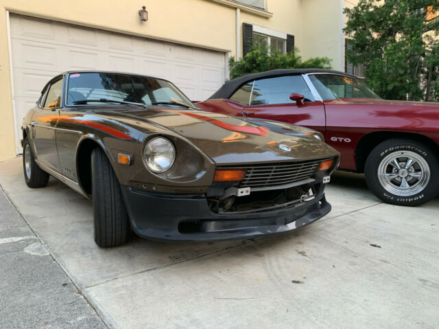 Datsun Z-Series 1975 image number 1