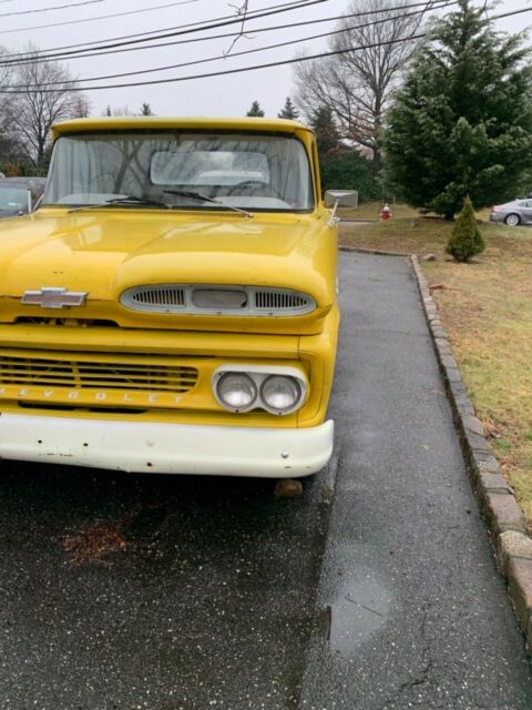 Chevrolet Apache 1960 image number 2