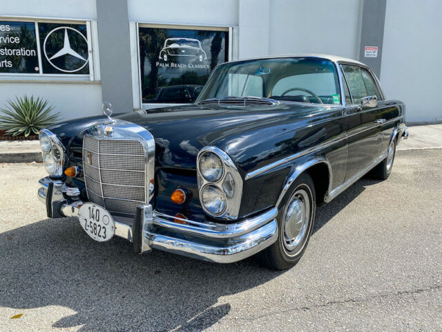 Mercedes-Benz 300-Series 1963 image number 0