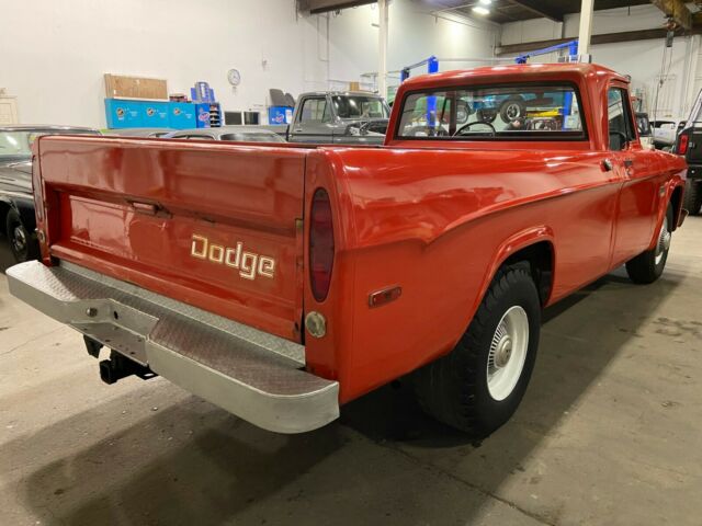 Dodge Camper Special 1971 image number 12