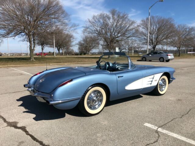 Chevrolet Corvette 1959 image number 5