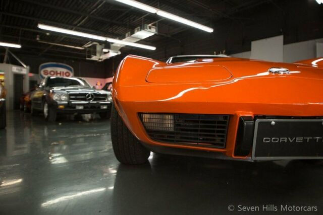 Chevrolet Corvette 1975 image number 15