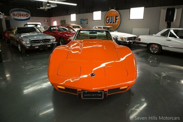 Chevrolet Corvette 1975 image number 21